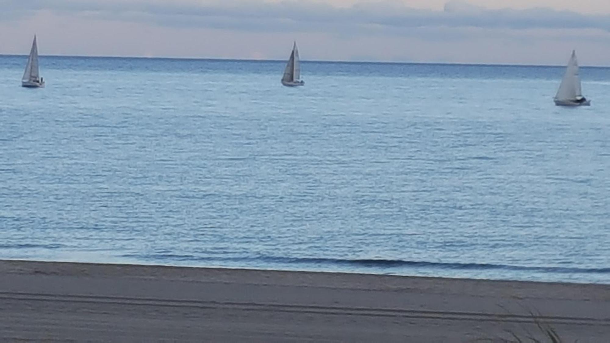 Chambres D'Hotes Un Ete Sans Fin A 50 M De La Plage A Canet Plage Exterior foto